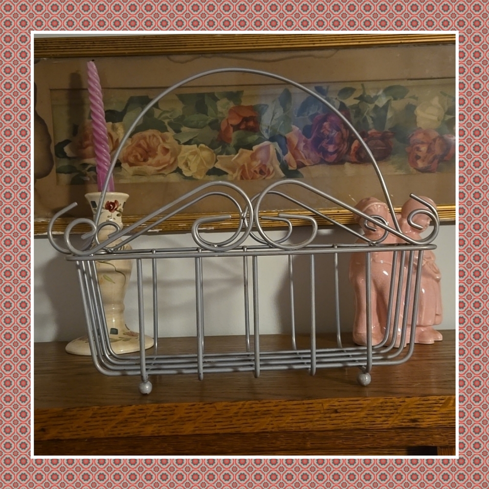 Metal basket 6x13 In. 11 In High With Handle